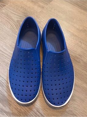 New Native Women's Perforated Slip-On Loafers - Blue W10 M8